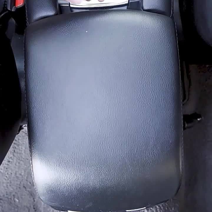 1pc Portable Wireless Car Air Compressor, Portable Air Pump With LED Light, Suitable For Tire Inflation And Car/Bike/Motorcycle/Ball