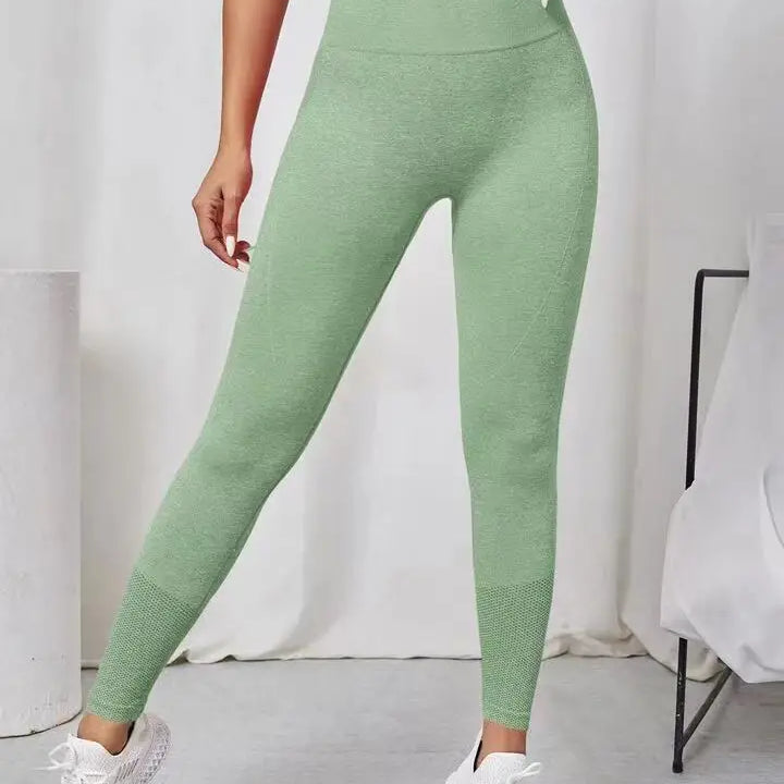 Women Seamless Solid Leggings Knit Slim Leggings High Waist Hip Liftting Fashion Elastic Fitness Yoga Tights Gym Workout Pants