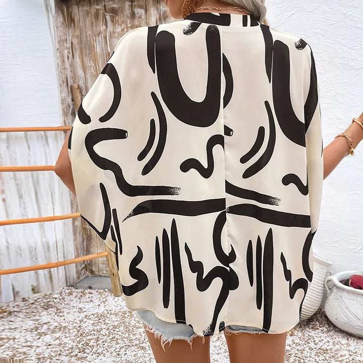 Tops New Women's Bat-sleeved Pullover Geometric Printed Shirt