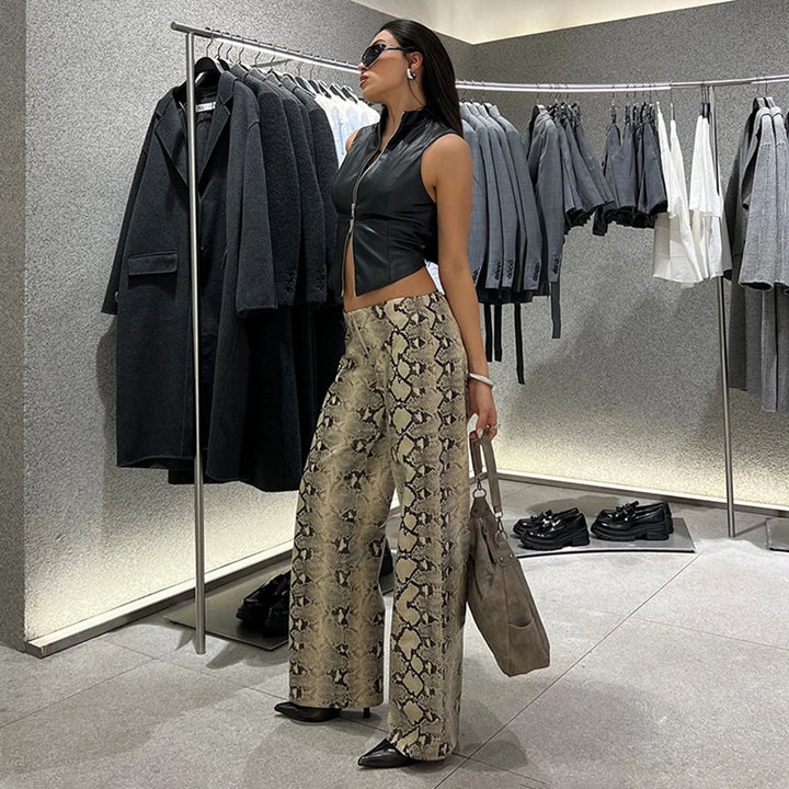 Fashionable Temperament Solid Color PU Leather Splicing Stand Up Collar Sexy Backless Zipper Exposed Navel Slim Fit Vest