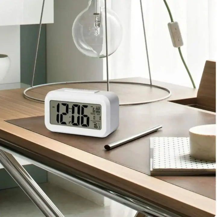 Portable Mini Digital Alarm Clock Snooze Mute Desktop Clock Calendar Backlight Electronic Alarm Clock For Student