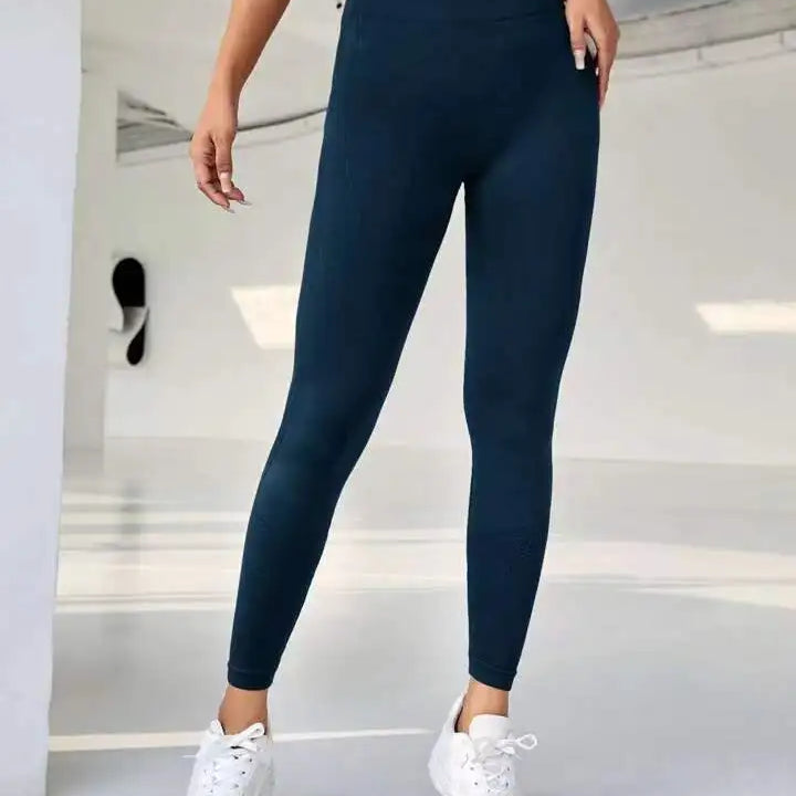 Women Seamless Solid Leggings Knit Slim Leggings High Waist Hip Liftting Fashion Elastic Fitness Yoga Tights Gym Workout Pants