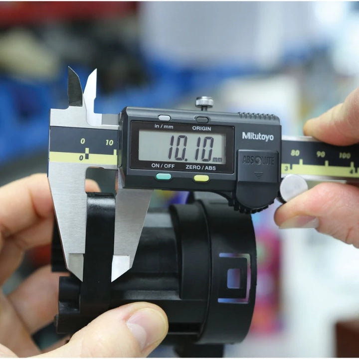 Mitutoyo Caliper 0-150mm 500-196-30 LCD Digital Vernier Calipers 6in Electronic Measuring Stainless Steel