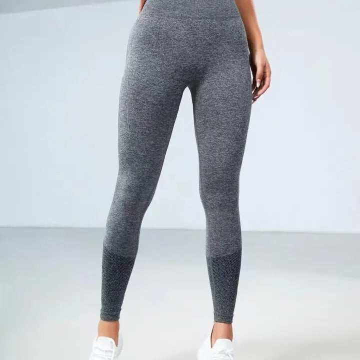 Women Seamless Solid Leggings Knit Slim Leggings High Waist Hip Liftting Fashion Elastic Fitness Yoga Tights Gym Workout Pants